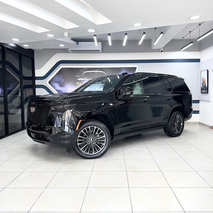 Used ⁦Cadillac Escalade 600 V Facelift, 6.2 l, 2026⁩ in UAE, Sharjah by Golden Desert Used Car, Black color. Other | AUTO.AE | Listing #279563