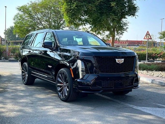 New Cadillac Escalade-V I Facelift, 6.2 l, 2025 in Sharjah by First Choice Cars, Black color. GCC Specs | AUTO.AE