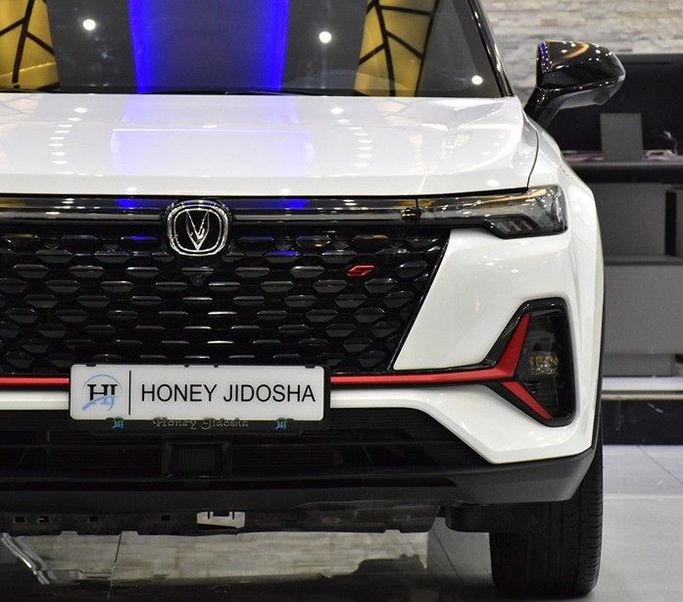 Подержанный Changan CS35, 1.6 л, 2013 в Шардже от Honey Gidosha Used Cars Tr. Белый цвет.  | AUTO.AE