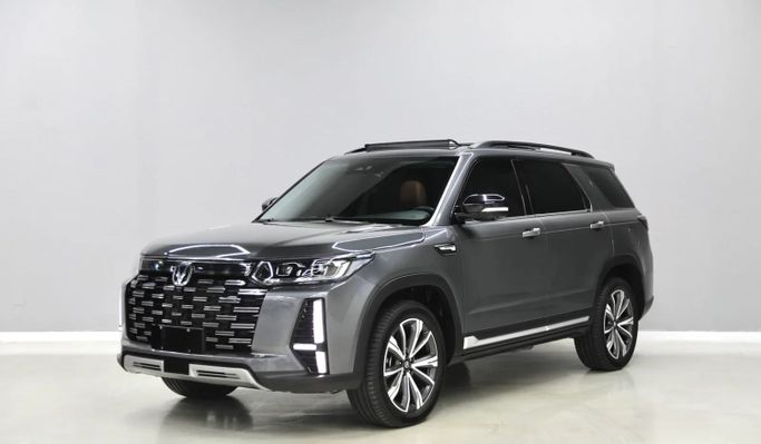 Подержанный Changan CS95 I Рестайлинг 2, 2.0 л, 2024 в Шардже от Al Qassem Cars Trading Серый цвет. GCC | AUTO.AE