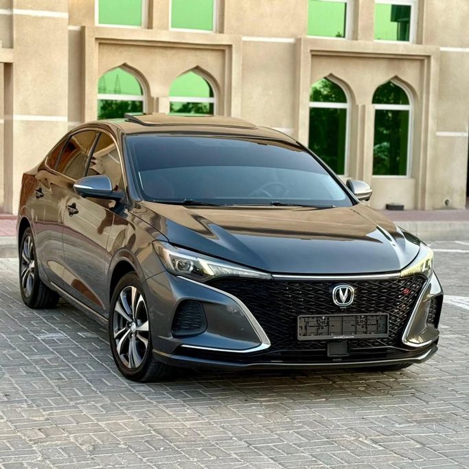 Подержанный Changan Eado Plus, 1.6 л, 2023 в Шардже от Sarmad Cars Серый цвет. Other | AUTO.AE