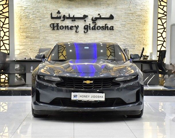 Used Chevrolet Camaro VI Facelift, 2.0 l, 2022 in Sharjah by Honey Gidosha Used Cars Tr., Grey color.  | AUTO.AE