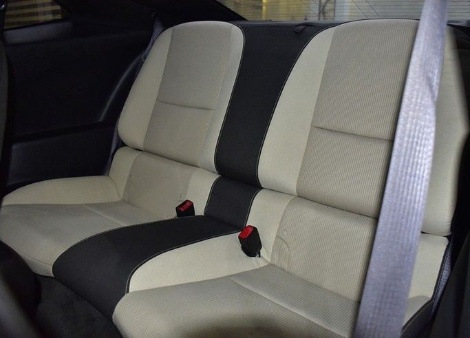 Подержанный Chevrolet Camaro V Рестайлинг, 3.6 л, 2015 в Шардже от Honey Gidosha Used Cars Tr. Красный цвет.  | AUTO.AE