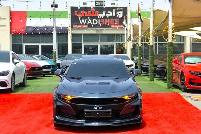 Used Chevrolet Camaro VI Facelift, 6.2 l, 2019 in Sharjah by Wadishee Used Cars, Grey color. Korean Specs | AUTO.AE