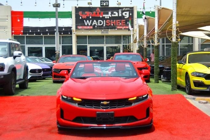 Used Chevrolet Camaro VI Facelift, 2.0 l, 2020 in Sharjah by Wadishee Used Cars, Red color. American Specs | AUTO.AE