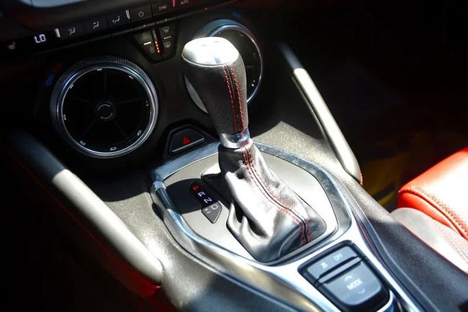 Used Chevrolet Camaro VI Facelift, 6.2 l, 2021 in Sharjah by Wadishee Used Cars, Red color. Korean Specs | AUTO.AE