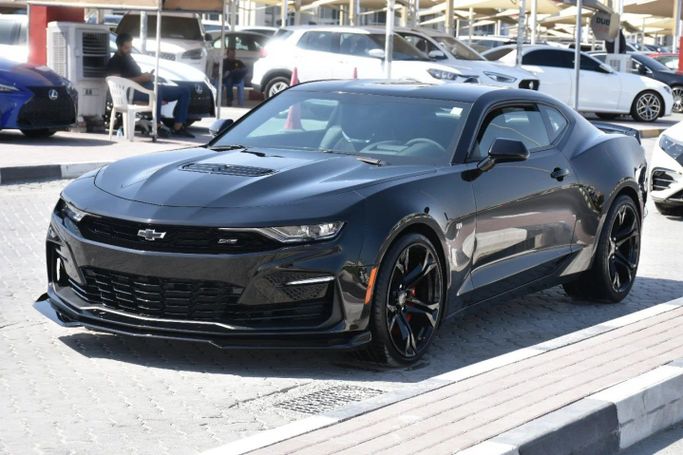 Подержанный Chevrolet Camaro VI Рестайлинг, 3.6 л, 2024 в Шардже от Alfaris Used Cars Черный цвет. Other | AUTO.AE