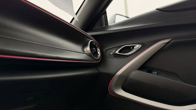 Used Chevrolet Camaro VI, 3.6 l, 2016 in Sharjah by Badar Used Cars, Silver color.  | AUTO.AE