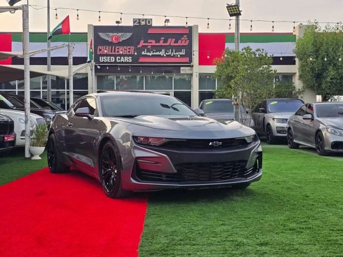 Подержанный Chevrolet Camaro SS VI Рестайлинг, 6.2 л, 2022 в Шардже от challnegre used cars Серый цвет. Американская | AUTO.AE