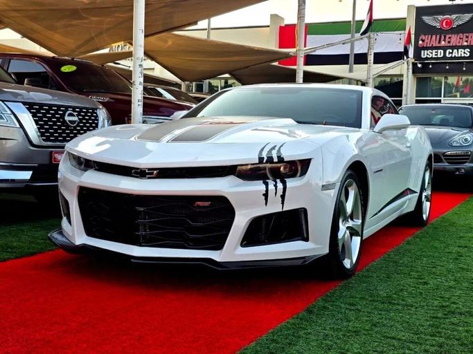 Used Chevrolet Camaro VI, 3.6 l, 2015 in Sharjah by Challenger Used Cars, White color. American Specs | AUTO.AE