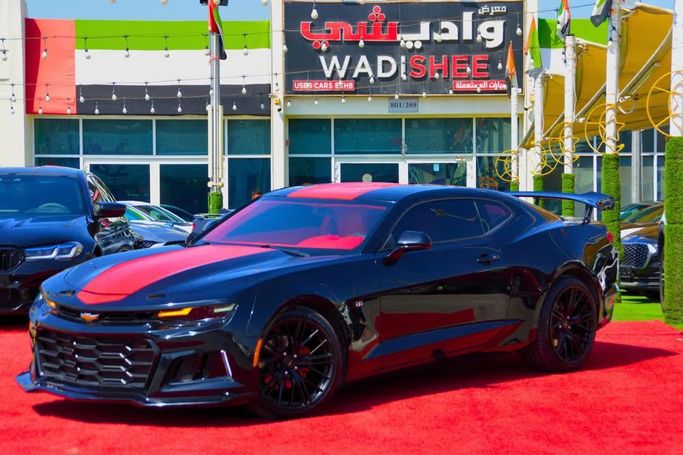مستعملة Chevrolet Camaro فيس ليفت السادس, 2.0 l, 2022 في في الشارقة من Wadishee Used Cars، اللون أسود. المواصفات الأمريكية | AUTO.AE | إعلان #254801