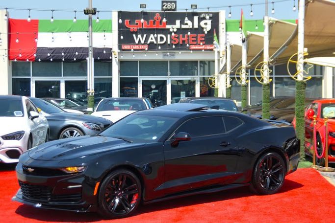Подержанный Chevrolet Camaro SS VI Рестайлинг, 6.2 л, 2023 в Шардже от Wadishee Used Cars Черный цвет. Американская | AUTO.AE | Объявление #254826