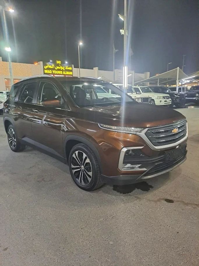 New Chevrolet Captiva II, 1.5 l, 2022 in Sharjah by Imad Younis Almani used Cars, Brown color. GCC Specs | AUTO.AE