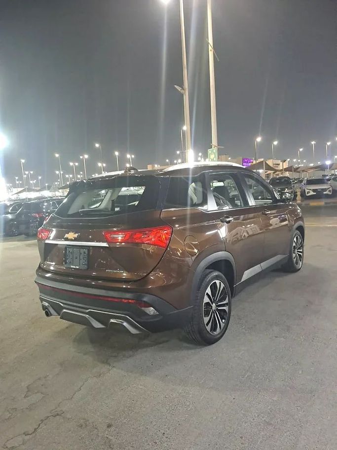 New Chevrolet Captiva II, 1.5 l, 2022 in Sharjah by Imad Younis Almani used Cars, Brown color. GCC Specs | AUTO.AE