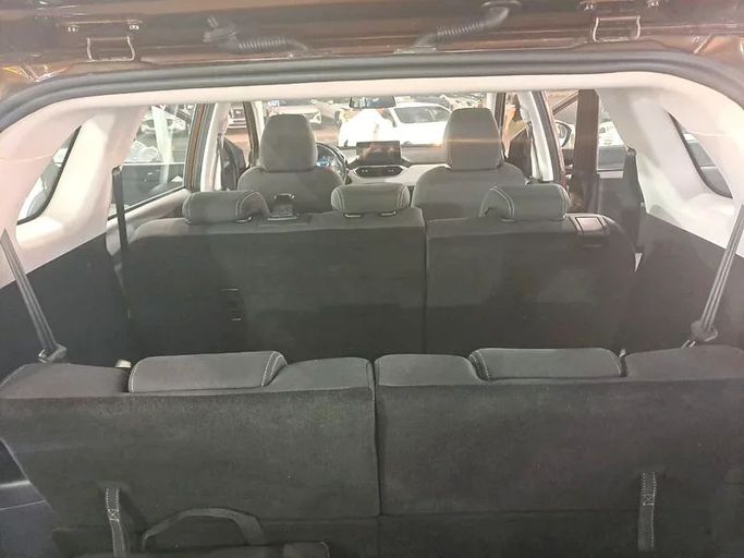 New Chevrolet Captiva II, 1.5 l, 2022 in Sharjah by Imad Younis Almani used Cars, Brown color. GCC Specs | AUTO.AE