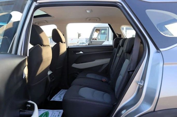 Подержанный Chevrolet Captiva II, 1.5 л, 2022 в Шардже от Al Sayed Khamis Used Cars Серый цвет. GCC | AUTO.AE