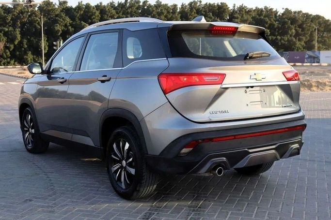 Подержанный Chevrolet Captiva II, 1.5 л, 2022 в Шардже от Al Sayed Khamis Used Cars Серый цвет. GCC | AUTO.AE
