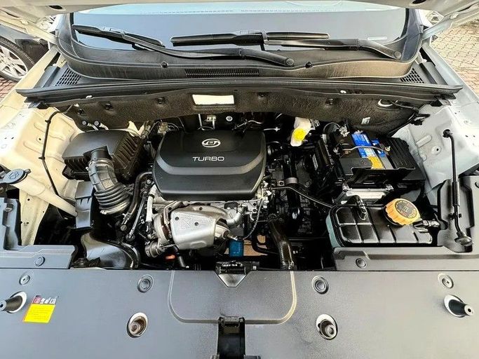 Used Chevrolet Captiva II, 1.5 l, 2023 in Sharjah by Wael Al Azzazi Used Cars, White color. GCC Specs | AUTO.AE