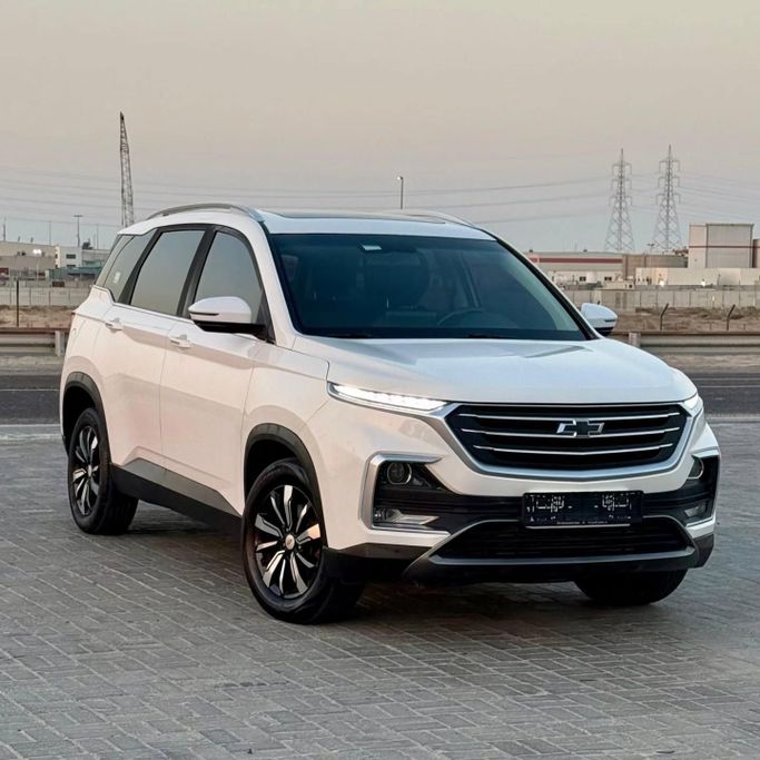 Подержанный Chevrolet Captiva II, 1.5 л, 2022 в Шардже от Sarmad Cars Белый цвет. Other | AUTO.AE