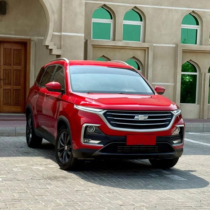 Подержанный Chevrolet Captiva II, 1.5 л, 2023 в Шардже от Sarmad Cars Красный цвет. Other | AUTO.AE