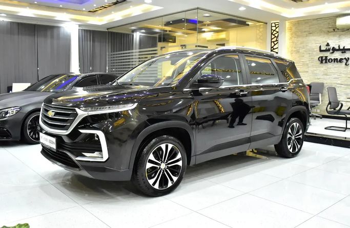 Подержанный Chevrolet Captiva II, 1.5 л, 2023 в Шардже от Honey Jidosha Used Cars Tr. Черный цвет. GCC | AUTO.AE | Объявление #273345
