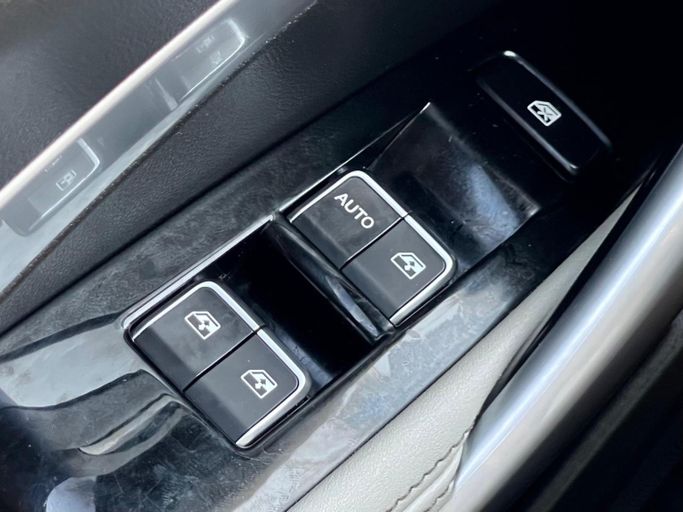 مستعملة Chevrolet Captiva ثانياً، 1.5 لتر، 2023 في الإمارات، الشارقة من MOHAMAD ELSAYED KHAMIS 98، اللون أسود. مواصفات الخليج | AUTO.AE | إعلان #295473 — صورة 15 من 22
