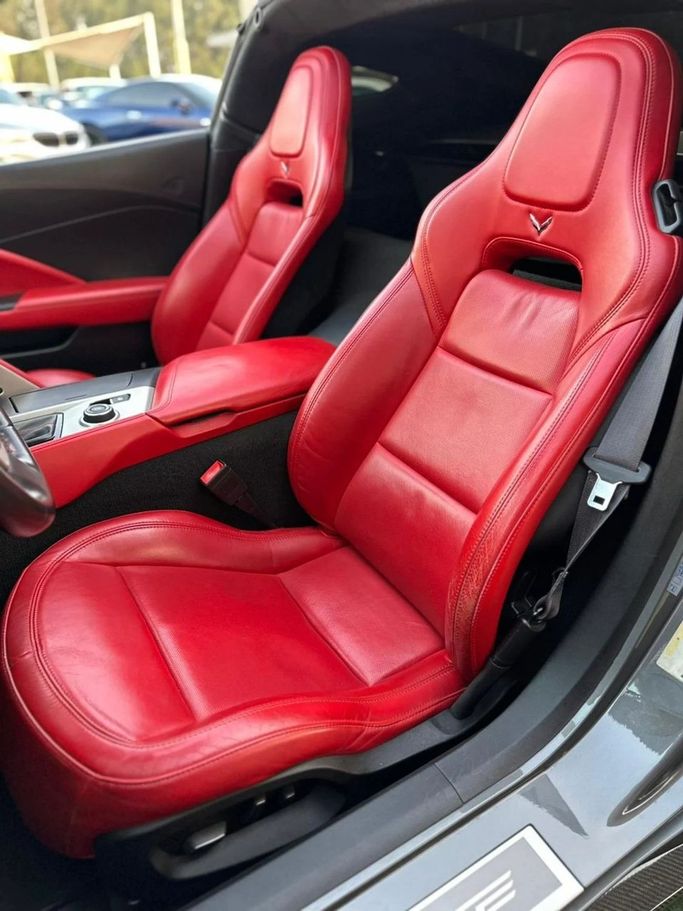 Used Chevrolet Corvette C7, 6.2 l, 2015 in Sharjah by Noor Al Seyoh Used Cars, Silver color. GCC Specs | AUTO.AE