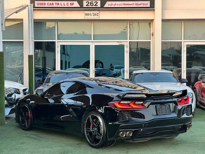 مستعملة Chevrolet Corvette 3LT C8, 6.2 l, 2020 في في الشارقة من Noor Al Seyoh Used Cars، اللون أسود. مواصفات الخليج | AUTO.AE