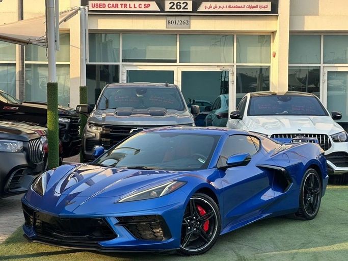 مستعملة Chevrolet Corvette Stingray C8, 6.2 l, 2021 في في الشارقة من Noor Al Seyoh Used Cars، اللون أزرق. المواصفات الأمريكية | AUTO.AE