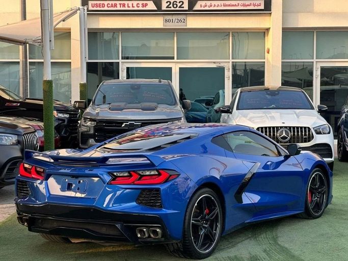 مستعملة Chevrolet Corvette Stingray C8, 6.2 l, 2021 في في الشارقة من Noor Al Seyoh Used Cars، اللون أزرق. المواصفات الأمريكية | AUTO.AE