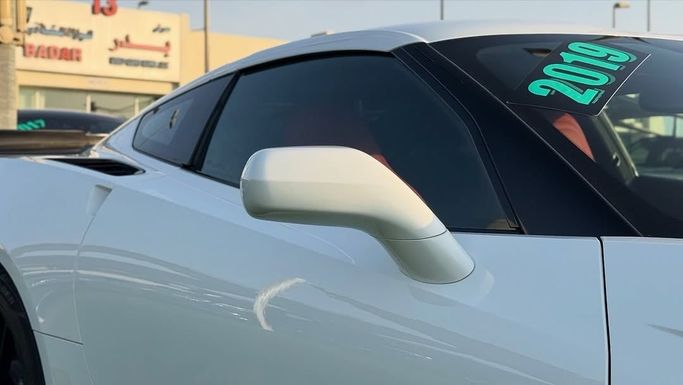Used Chevrolet Corvette C7, 6.2 l, 2019 in Sharjah by Badar Used Cars, White color.  | AUTO.AE