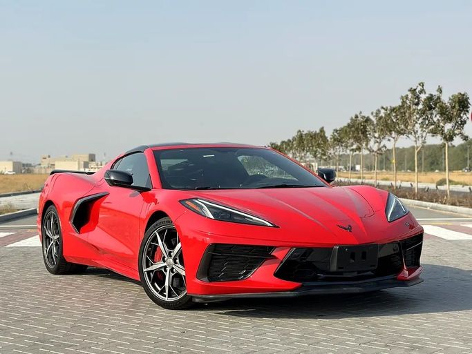 Подержанный Chevrolet Corvette 3LT C8, 6.2 л, 2020 в Шардже от AL KARADAH USED CARS TRADING Красный цвет. Канадская | AUTO.AE | Объявление #271655