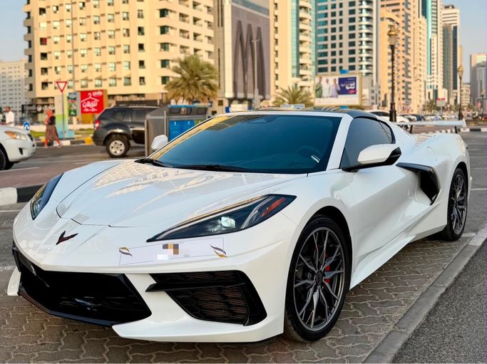 جديدة Chevrolet Corvette Stingray C8, 6.2 l, 2025 في في الشارقة من AHMED ULLA HAJI، اللون أبيض. المواصفات الأمريكية | AUTO.AE | إعلان #273828