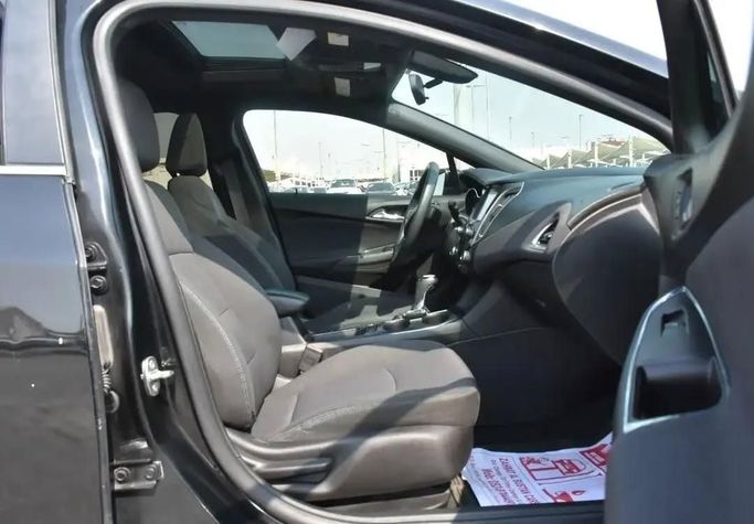 Used Chevrolet Cruze II, 1.4 l, 2017 in Sharjah by Alfaris Used Cars, Black color. Other | AUTO.AE