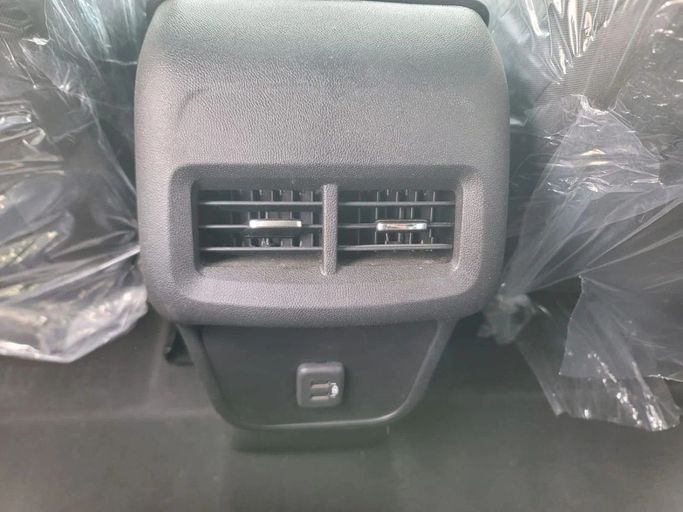 Used Chevrolet Equinox III, 1.5 l, 2019 in Sharjah by Tabarak Used Cars, Black color. American Specs | AUTO.AE