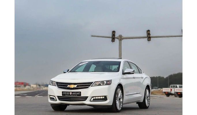 Подержанный Chevrolet Impala X, 3.6 л, 2019 в Шардже от Al Sayed Khamis Used Auto Trading Белый цвет. GCC | AUTO.AE