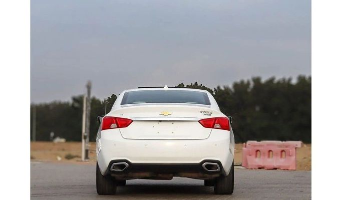 Подержанный Chevrolet Impala X, 3.6 л, 2019 в Шардже от Al Sayed Khamis Used Auto Trading Белый цвет. GCC | AUTO.AE