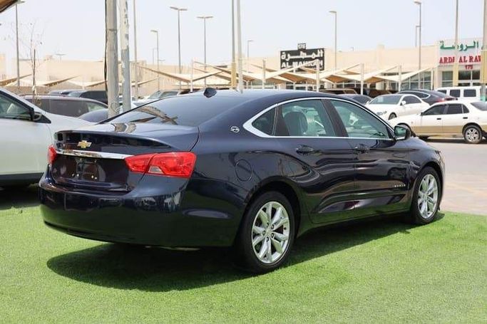 Подержанный Chevrolet Impala X, 3.6 л, 2017 в Шардже от OMC Used Cars Синий цвет. GCC | AUTO.AE