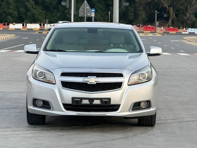 مستعملة Chevrolet Malibu فيس ليفت الثامن, 2.5 l, 2016 في في الشارقة من Al Aayan Used Cars، اللون فضي. مواصفات الخليج | AUTO.AE | إعلان #272879