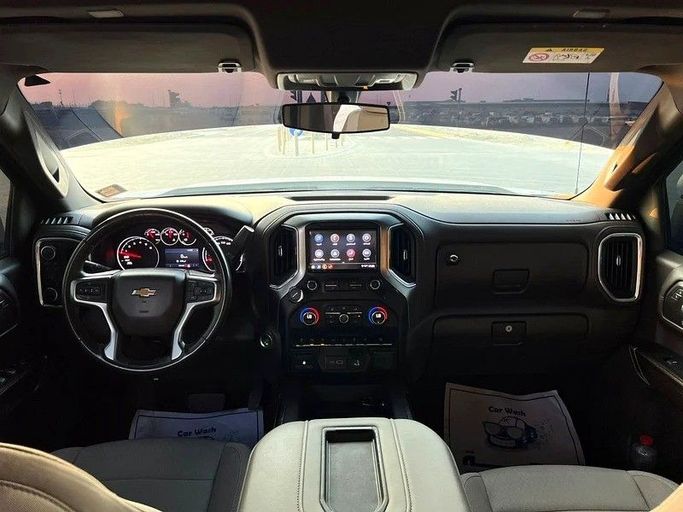 Used Chevrolet Silverado IV (T1XX), 5.3 l, 2020 in Sharjah by Al Rukin Al Saudi, White color. GCC Specs | AUTO.AE
