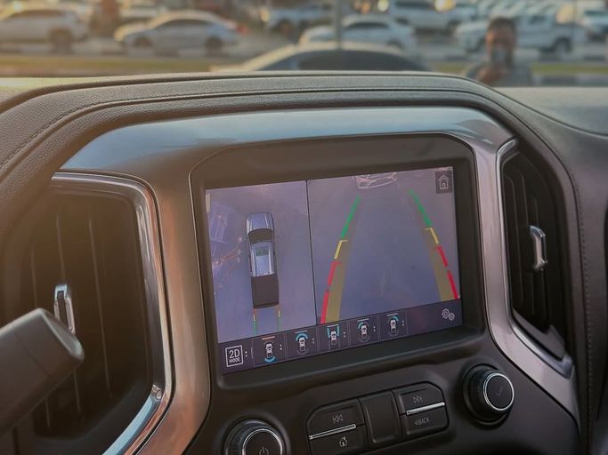 Used Chevrolet Silverado IV (T1XX), 5.3 l, 2021 in Sharjah by Badar Used Cars, Grey color.  | AUTO.AE