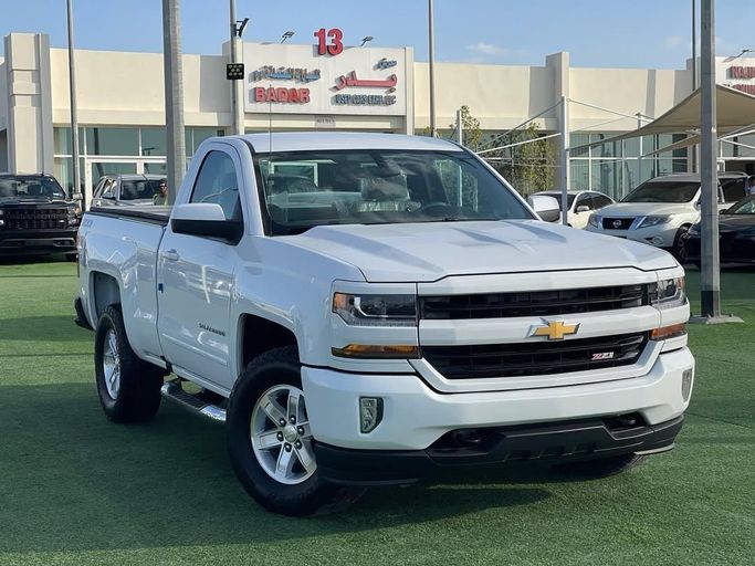 Used Chevrolet Silverado III (K2XX) Facelift, 4.3 l, 2016 in Sharjah by Badar Used Cars, White color.  | AUTO.AE
