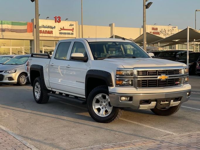 Used Chevrolet Silverado III (K2XX), 5.3 l, 2015 in Sharjah by Badar Used Cars, White color.  | AUTO.AE