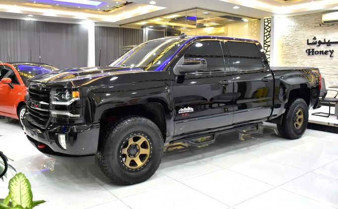 Подержанный Chevrolet Silverado III (K2XX) Рестайлинг, 6.2 л, 2017 в Шардже от Honey Jidosha Used Cars Tr. Черный цвет. GCC | AUTO.AE | Объявление #273346