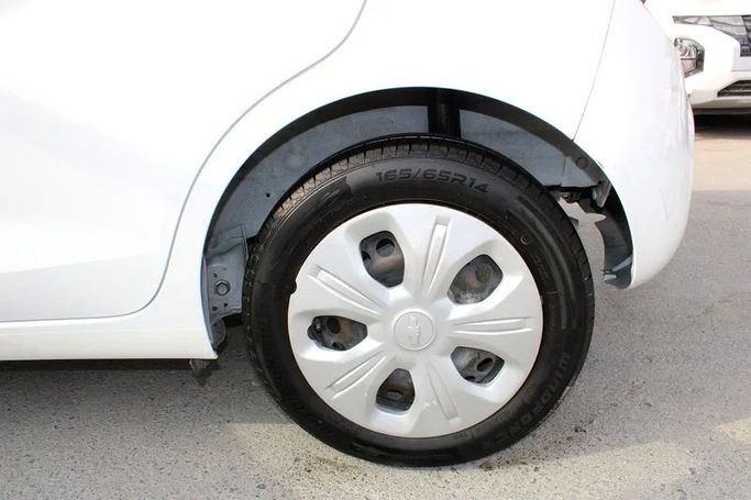 Used Chevrolet Spark III (M300) Facelift, 1.2 l, 2020 in Sharjah by Sama alsaadah Cars, White color. GCC Specs | AUTO.AE