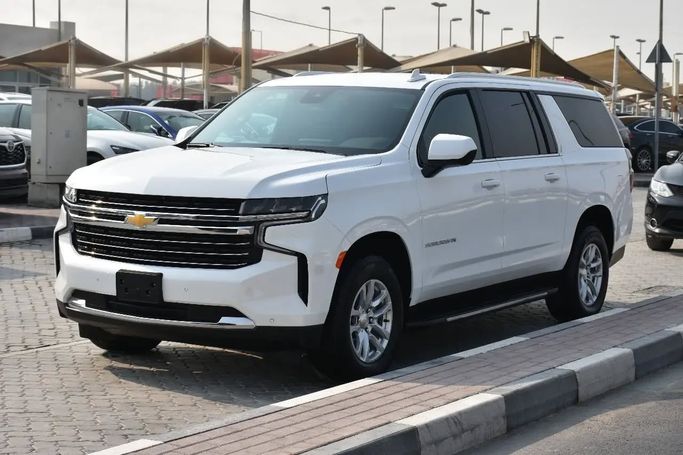 Used Chevrolet Suburban XII, 5.3 l, 2023 in Sharjah by Alfaris Used Cars, White color. Other | AUTO.AE