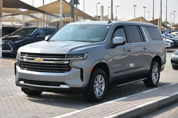 Used Chevrolet Suburban XII, 5.3 l, 2023 in Sharjah by Alfaris Used Cars, Silver color. Other | AUTO.AE