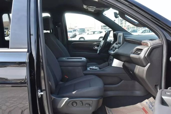 Used Chevrolet Suburban XII, 6.2 l, 2022 in Sharjah by Alfaris Used Cars, Black color. Other | AUTO.AE