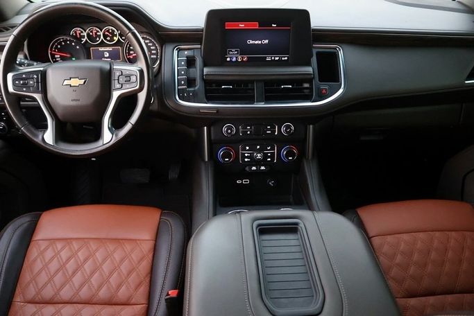 Подержанный Chevrolet Tahoe V, 5.3 л, 2022 в Шардже от Al Bake Used Cars Черный цвет. GCC | AUTO.AE
