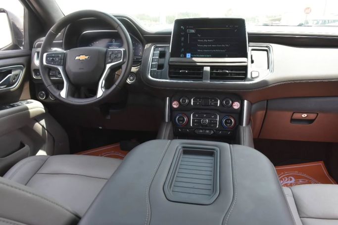 Подержанный Chevrolet Tahoe V Рестайлинг, 5.3 л, 2024 в Шардже от Alfaris Used Cars Черный цвет. Other | AUTO.AE